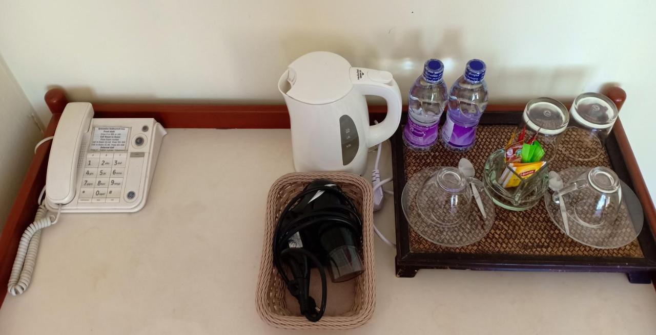 Sawasdee Sukhumvit Inn Bangkok Luaran gambar
